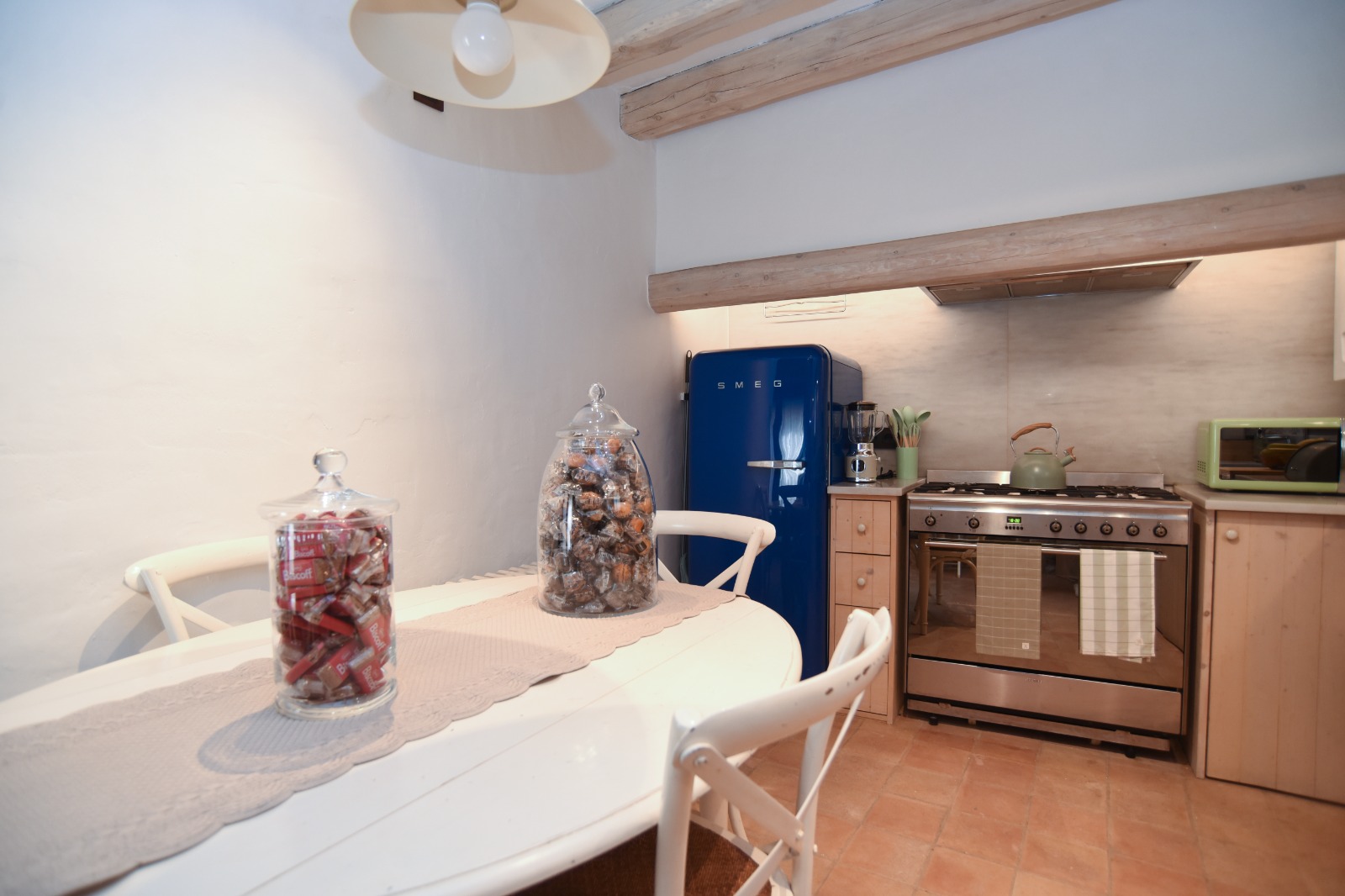 Cocina y mesa